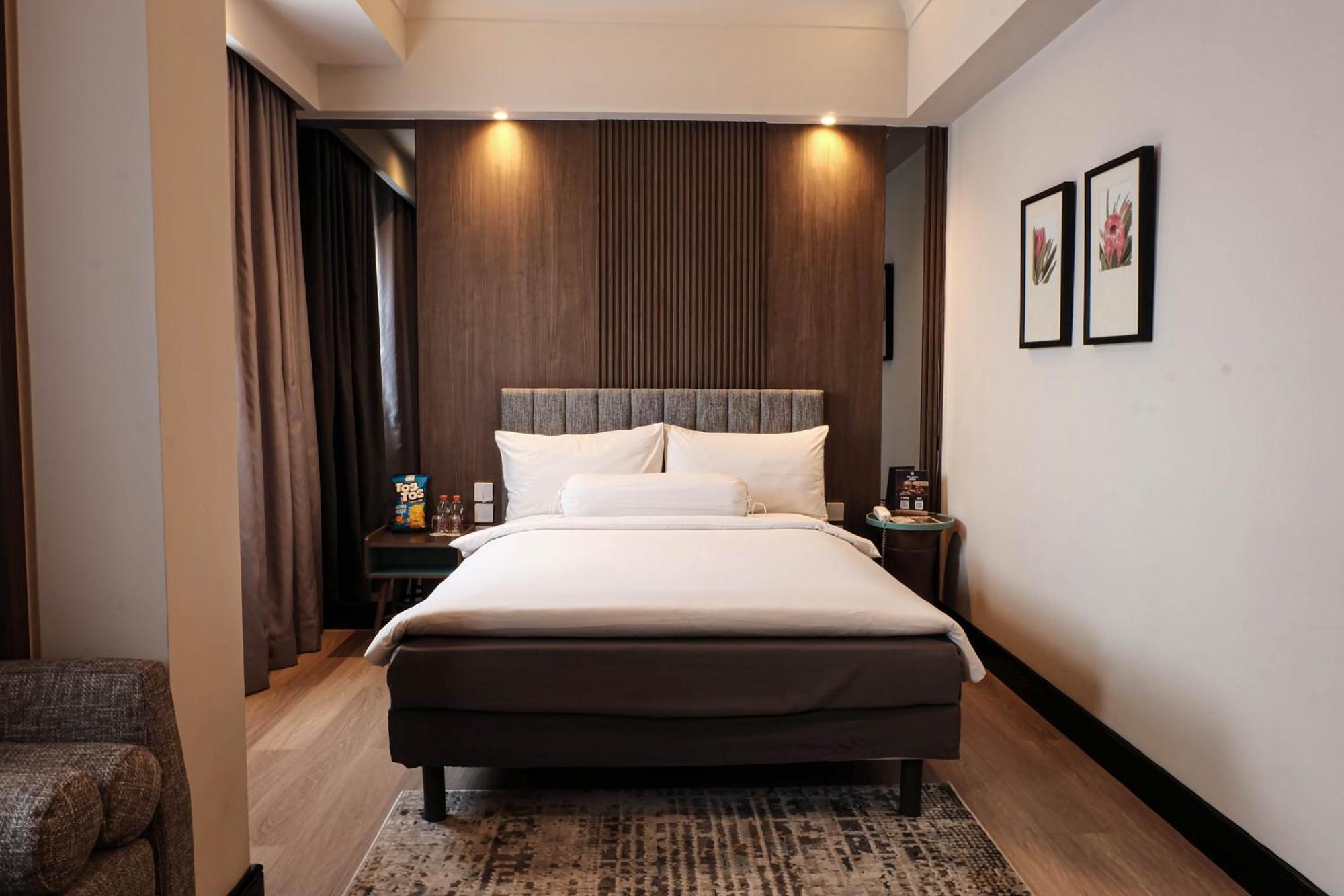 สุราบายา เอชอาร์ มูฮัมหมัด Hotel ภายนอก รูปภาพ