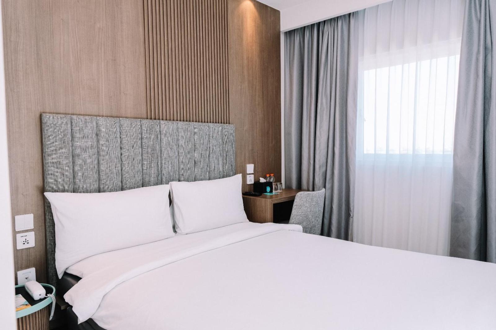 สุราบายา เอชอาร์ มูฮัมหมัด Hotel ภายนอก รูปภาพ