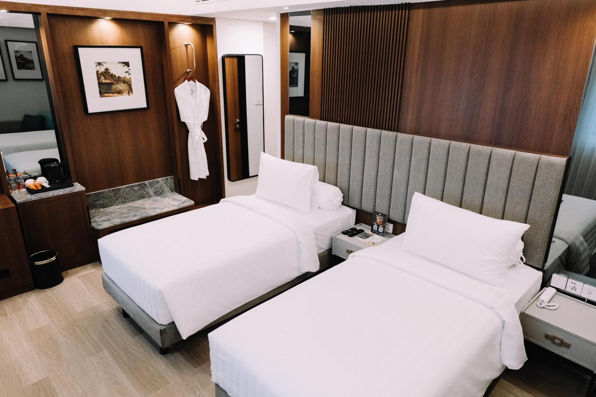 สุราบายา เอชอาร์ มูฮัมหมัด Hotel ภายนอก รูปภาพ